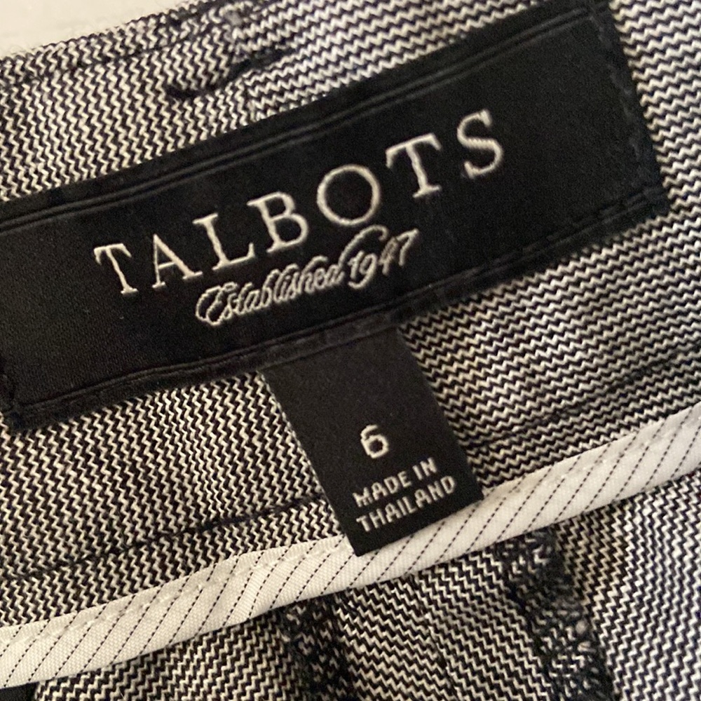 Talbots shorts - Picture 9 of 10